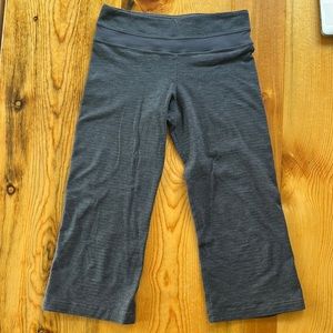 LuLulemon Capri yoga pants